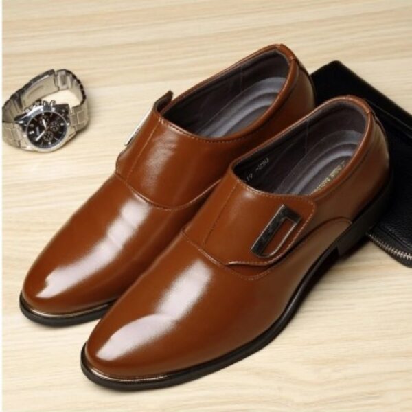 2019 Noua Modă pentru bărbați în stil britanic cu vârf de nuntă Afaceri din piele pantofi rochii formale de vară pantofi Oxfords bărbați u90 - imagine 2