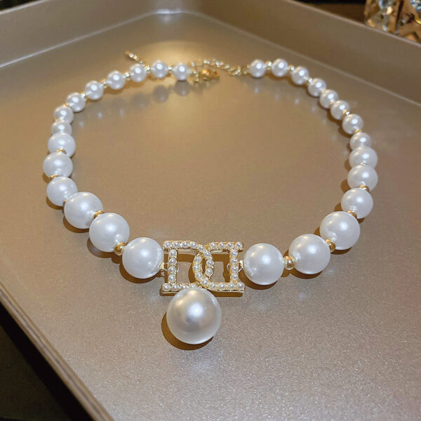 Colier scurt elegant pentru femei cu perle și lanț - Accesorii